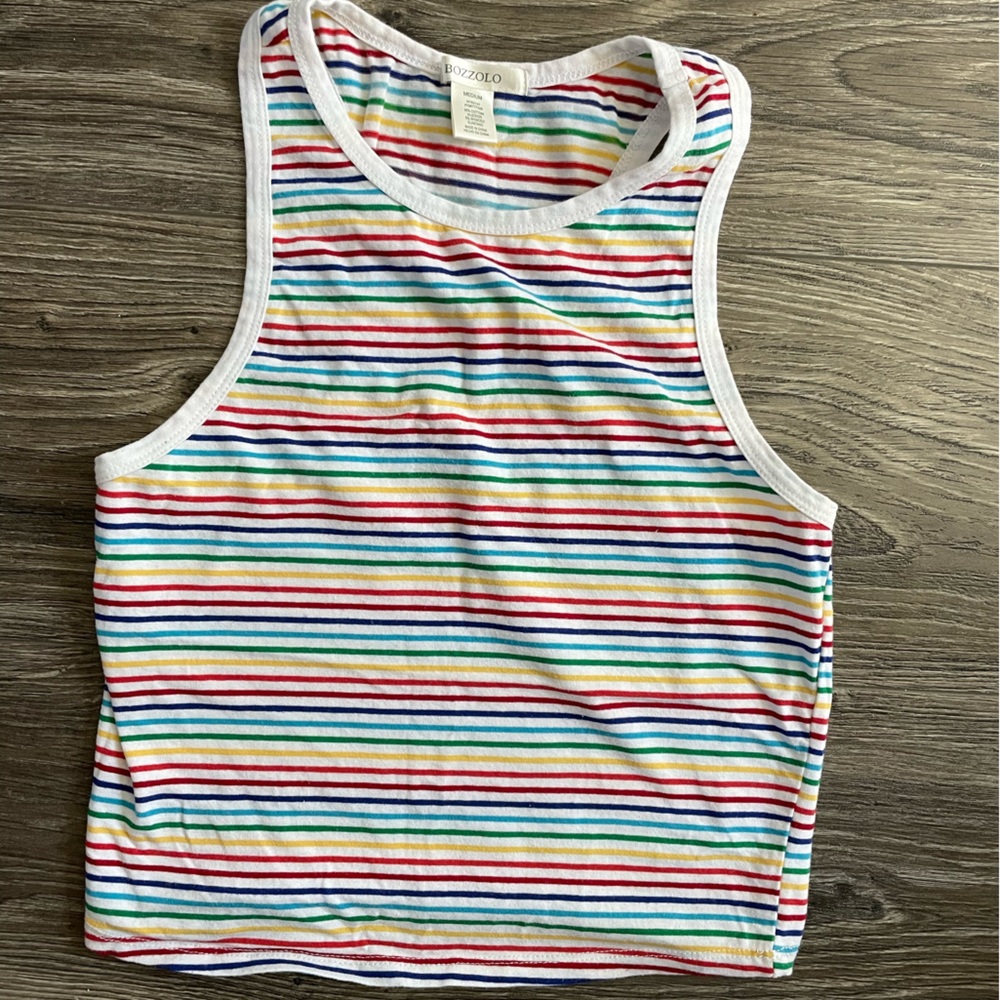 Women’s rainbow crop